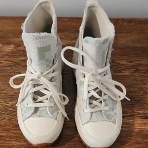 Converse Run Star Hike Unisex Sneakers
